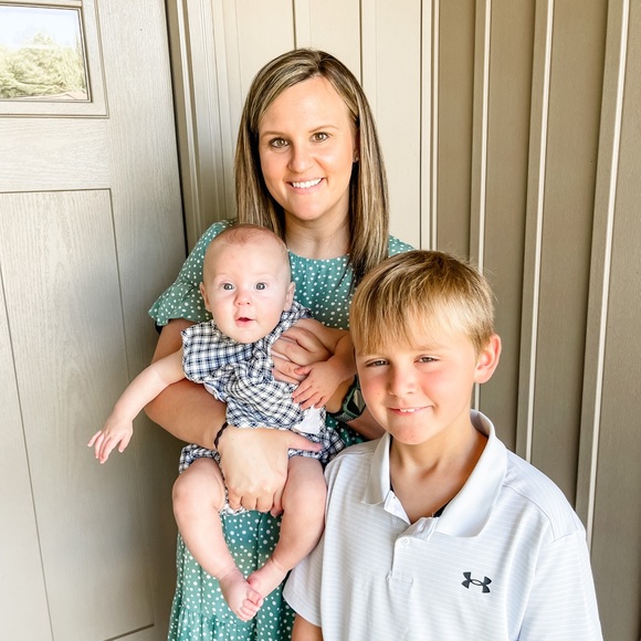 Meet your Posher, Taylor - Picture 1 of 1